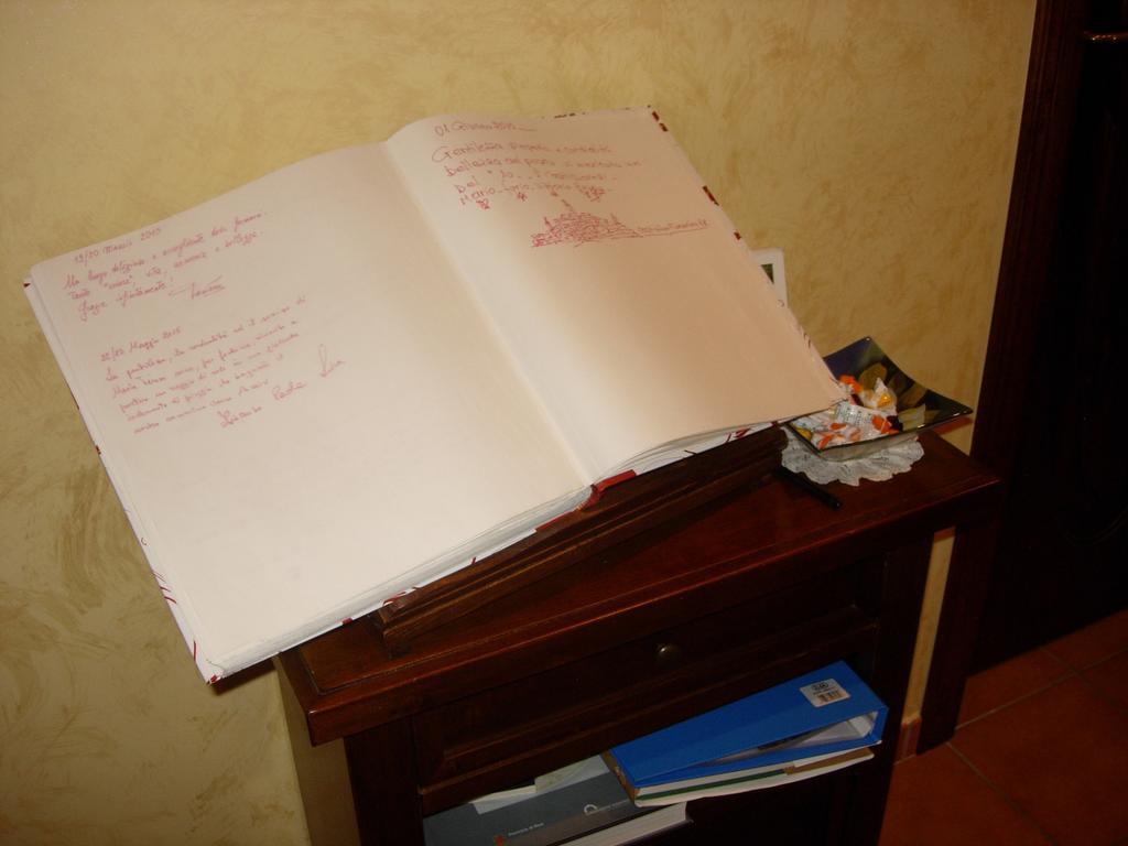 B&B Il Cantico Greccio Oda fotoğraf
