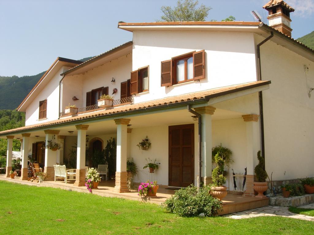 B&B Il Cantico Greccio Oda fotoğraf